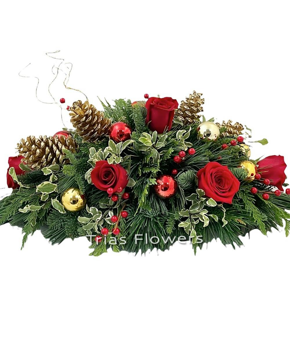 Holiday Magnificence Centerpiece Miami (FL) SameDay Holiday Flowers