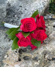 Junior Bqt Red  Roses