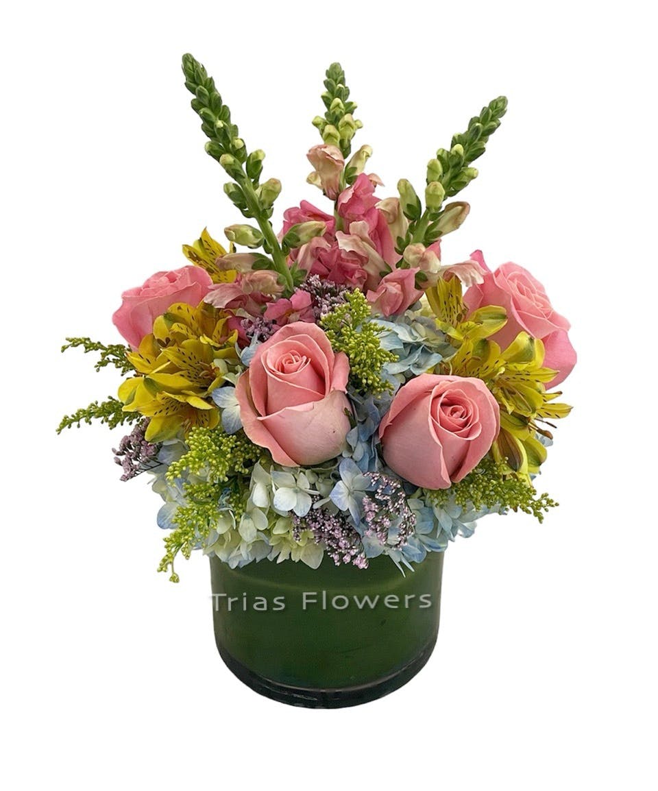 Pink Charm Miami (FL) SameDay Flower Delivery Trias Flowers